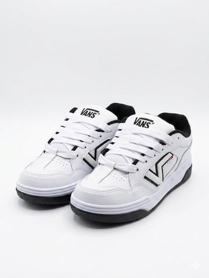Vans Upland Blanco Negro
