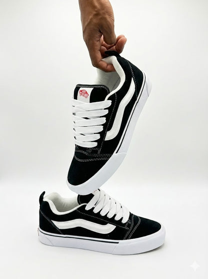 VANS Knu Skool negro